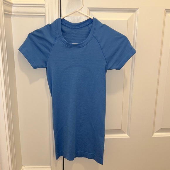 lululemon athletica Tops - Blue Nile swifty tech 0